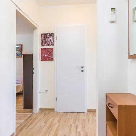 Apartamento Klara-centar *